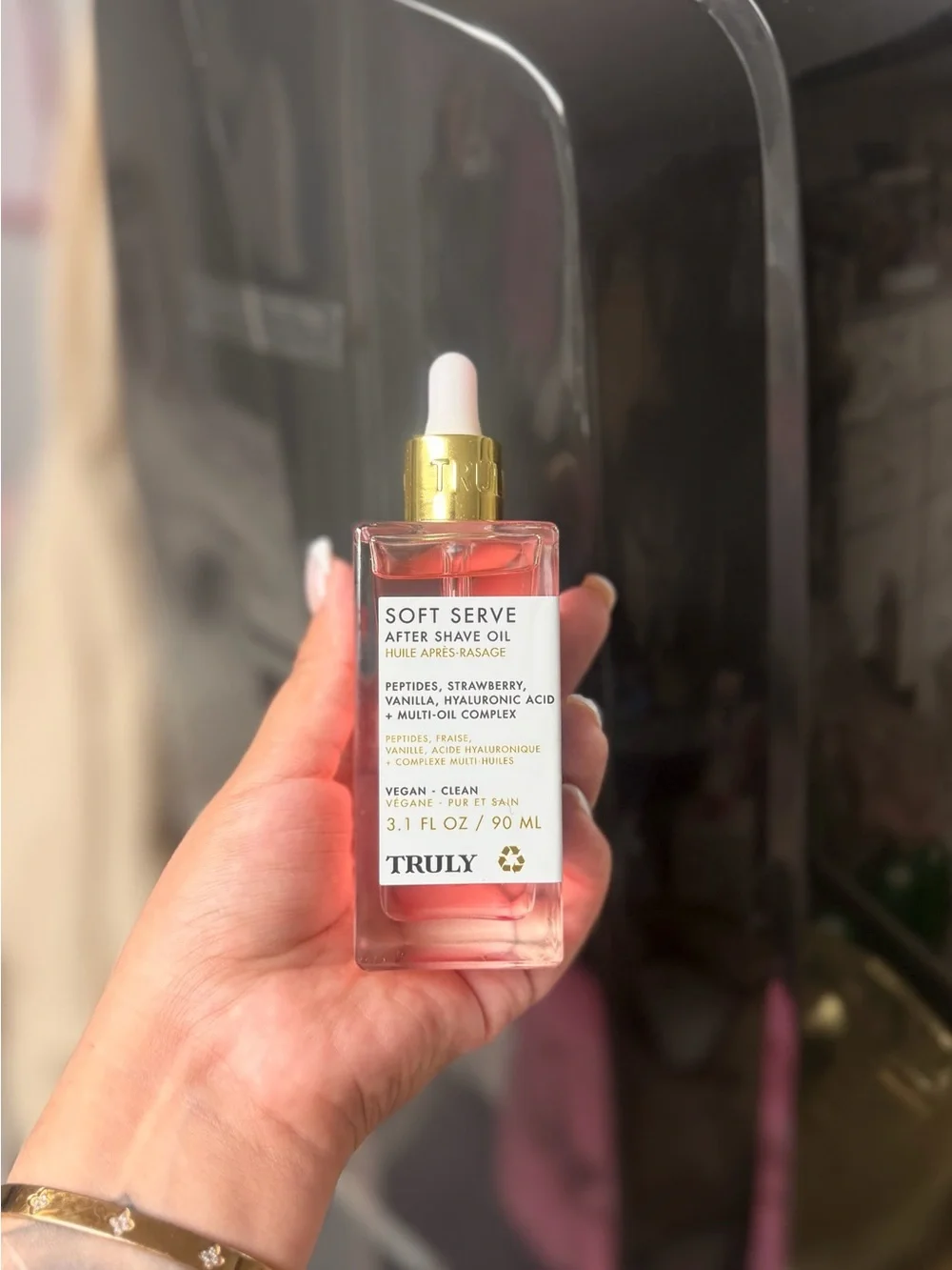TRULY Soft Serve After Shave Oil - Pink and Gold